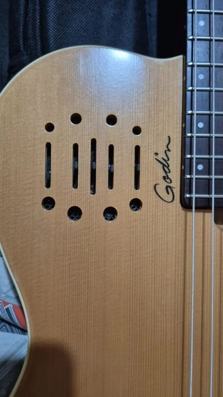 Godin Multiac Nylon Encore 中古美品 Godin Multiac Nylon Encore. - Instrumentos musicais - Taguatinga