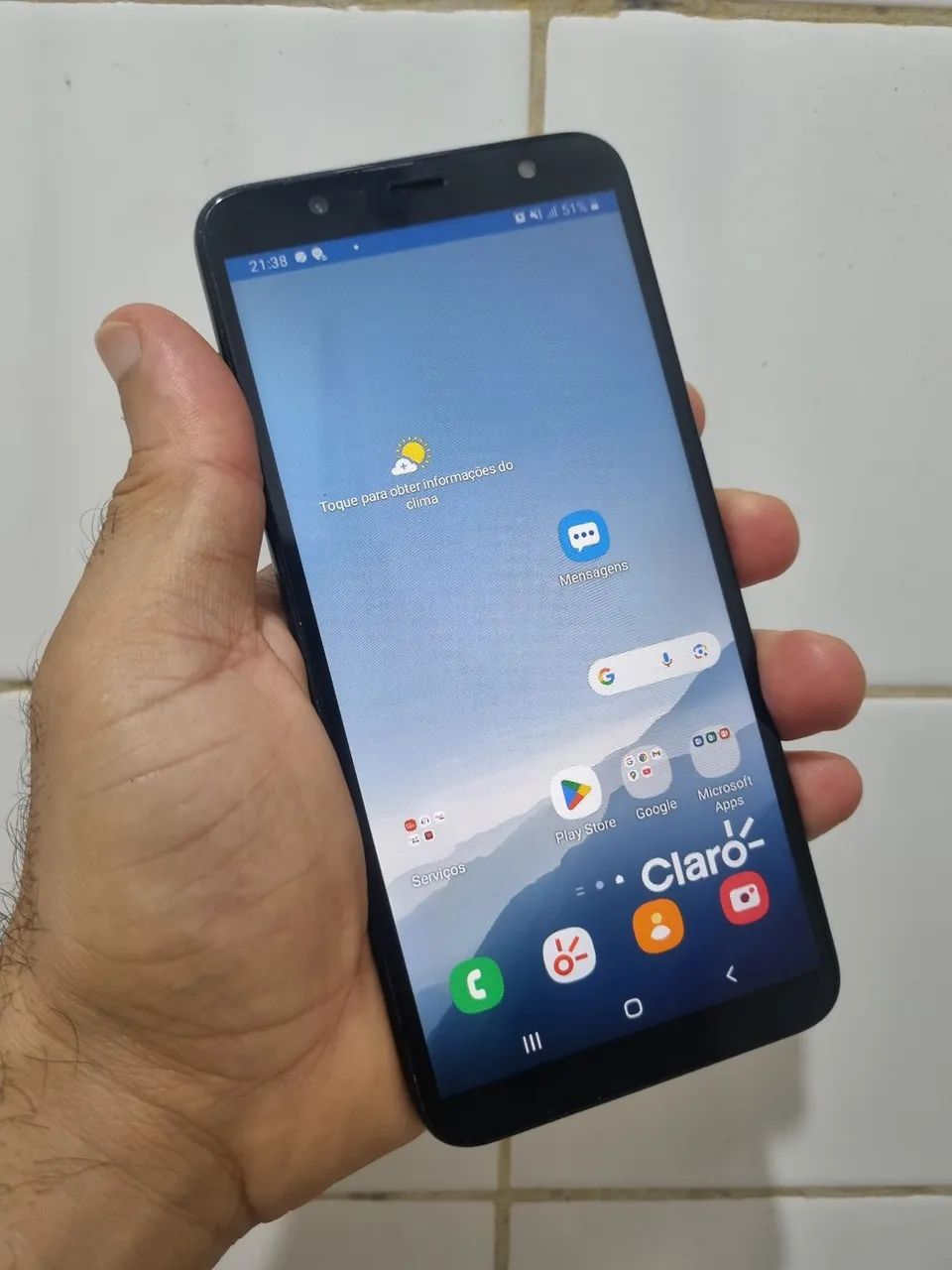 Samsung J8