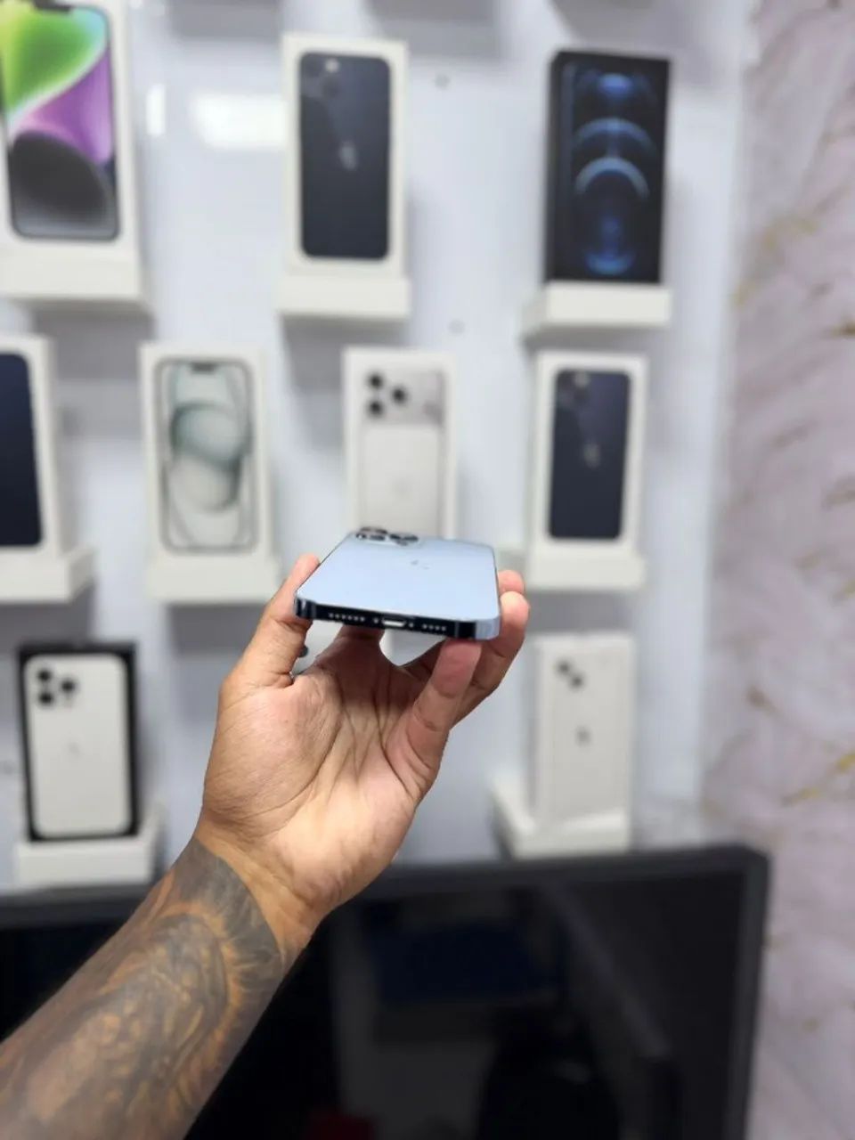 IPHONE 13 PRO 128GB<br>R$ 2.699,00 - Foto 3