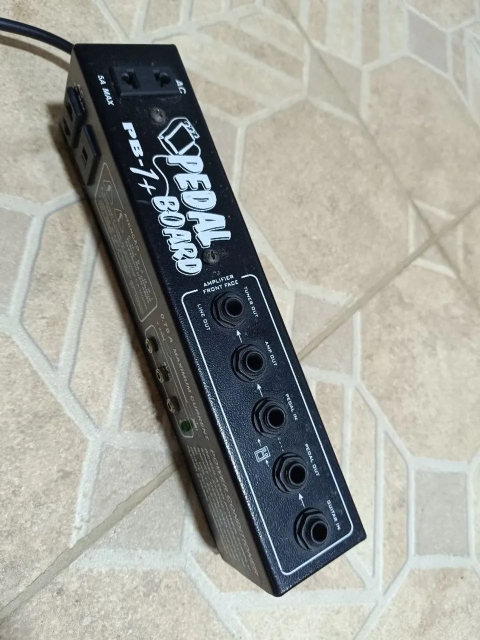 Fonte para pedais de guitarra - Foto 2