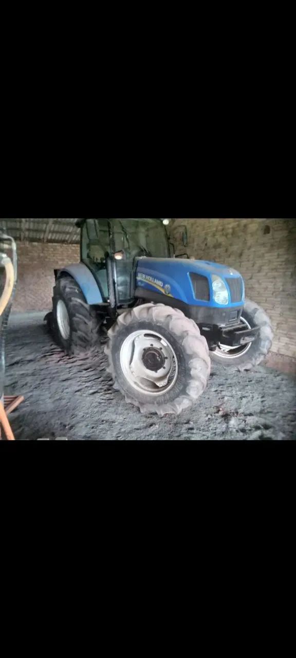 trator New Holland 2017