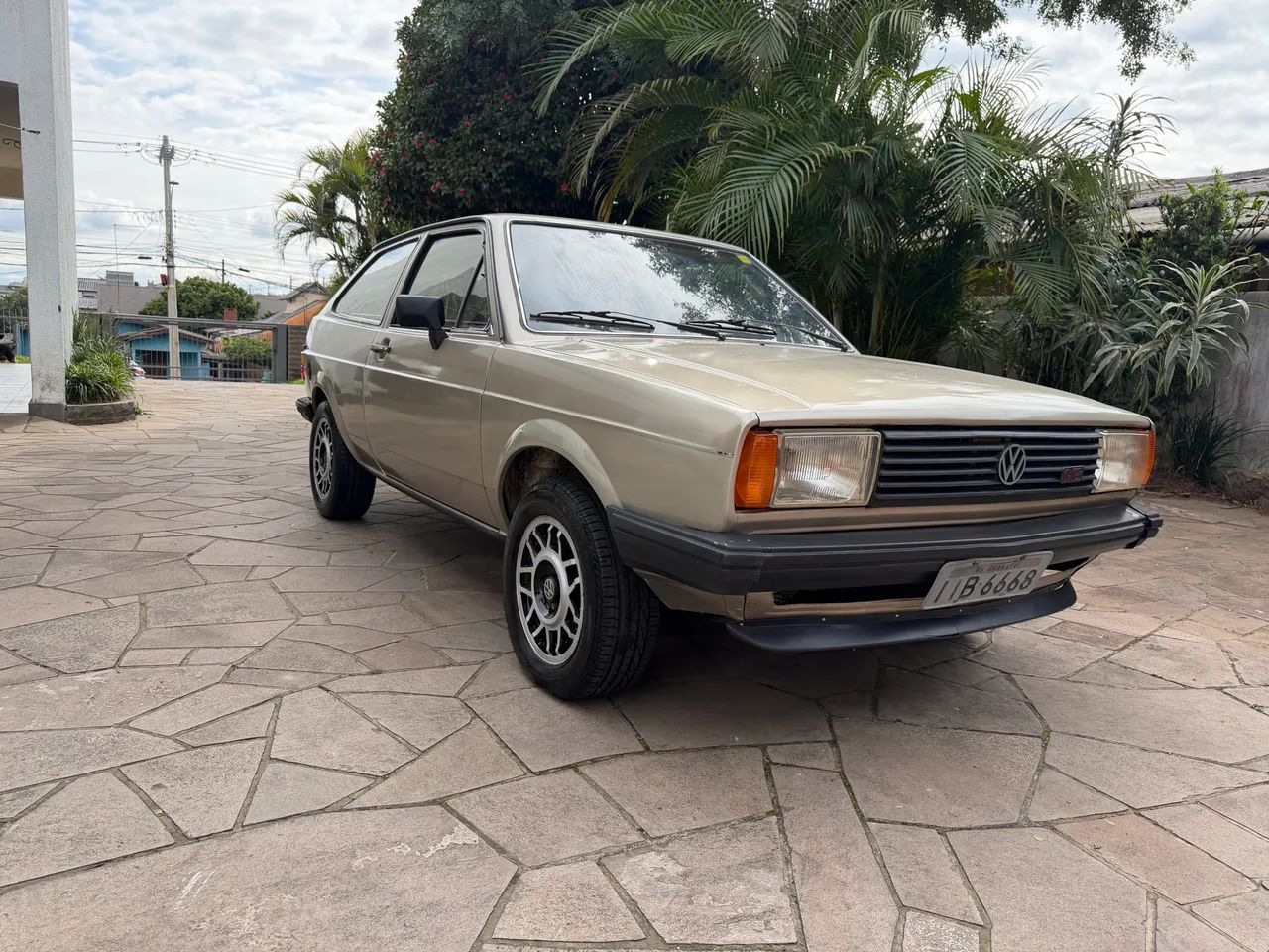 Volkswagen Gol Geração I LS 1.6 8V Gasolina Mec. 2P 1986