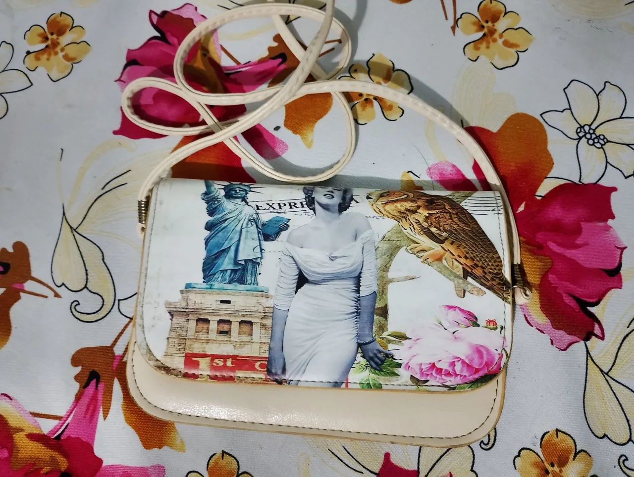 7 bolsas femininas seminovas - Foto 3