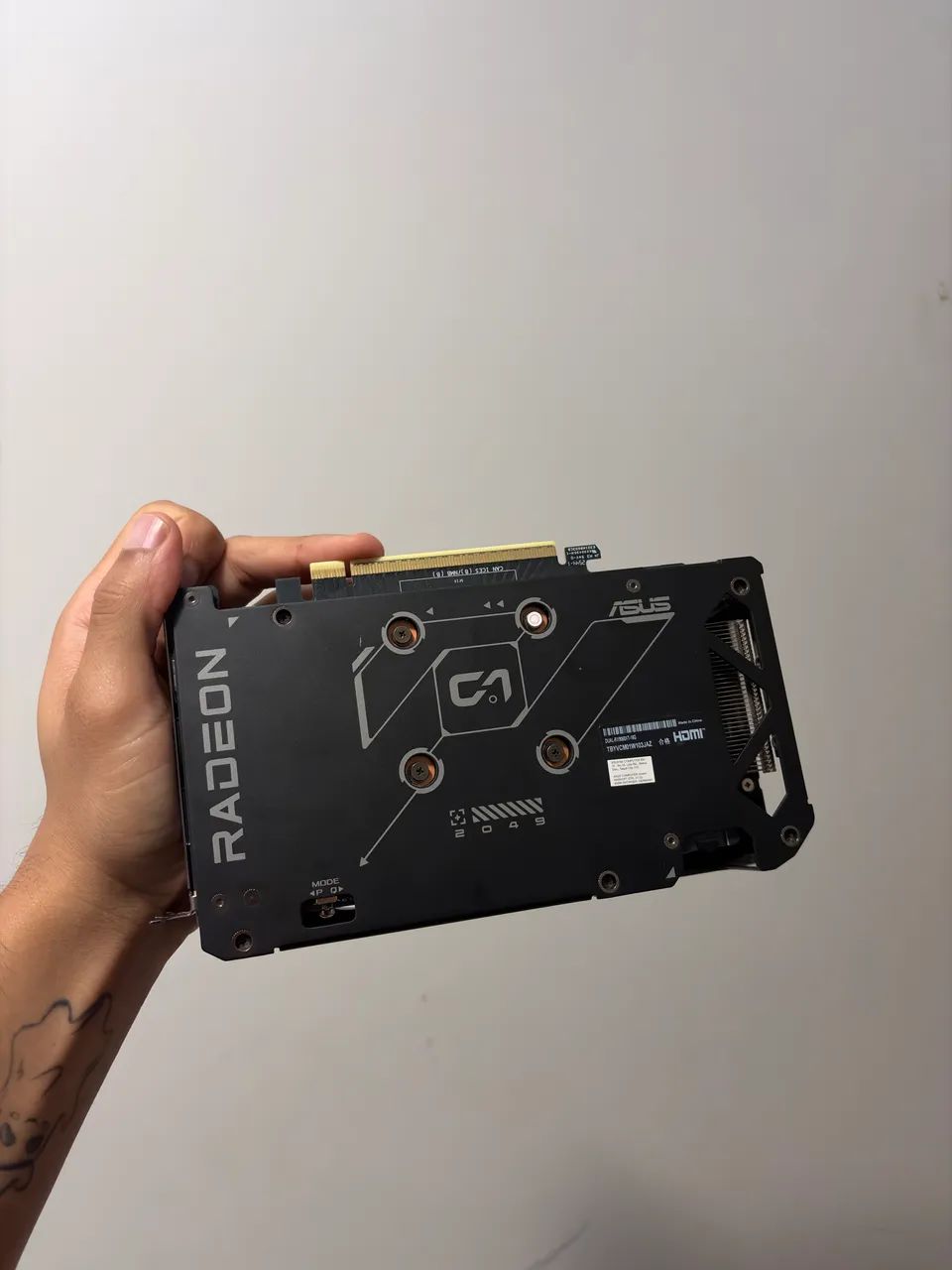 RX 9060xt 16gb ASUS - PLACA DE VIDEO - Foto 2