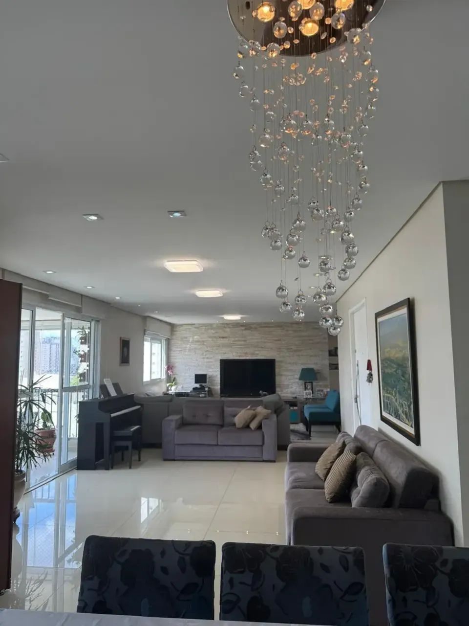 Exclusividade, Conforto e Sofisticação em Condomínio de Alto Padrão
