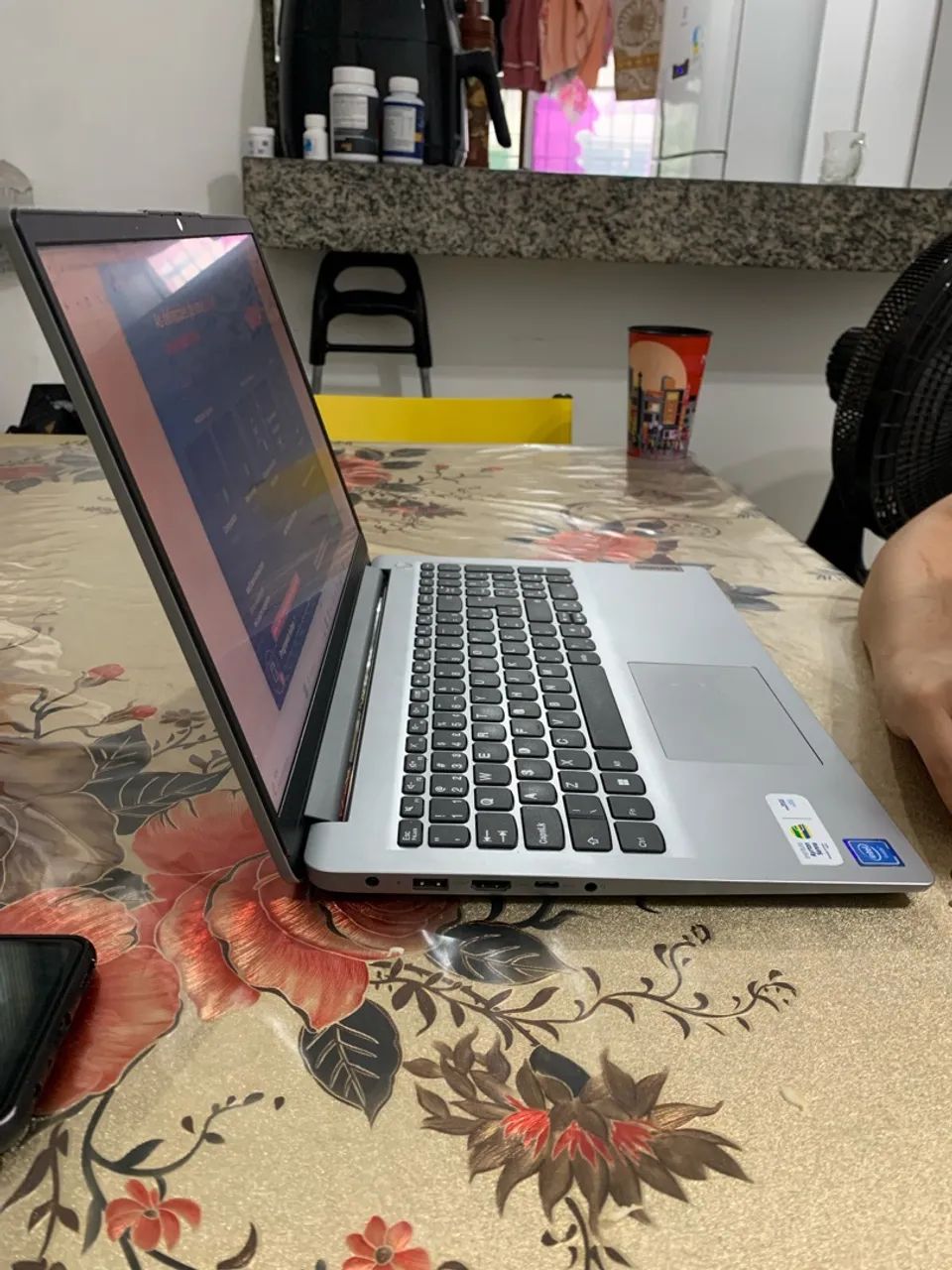 Vendo notebook Lenovo Ideapad 15IGL7 - Foto 3