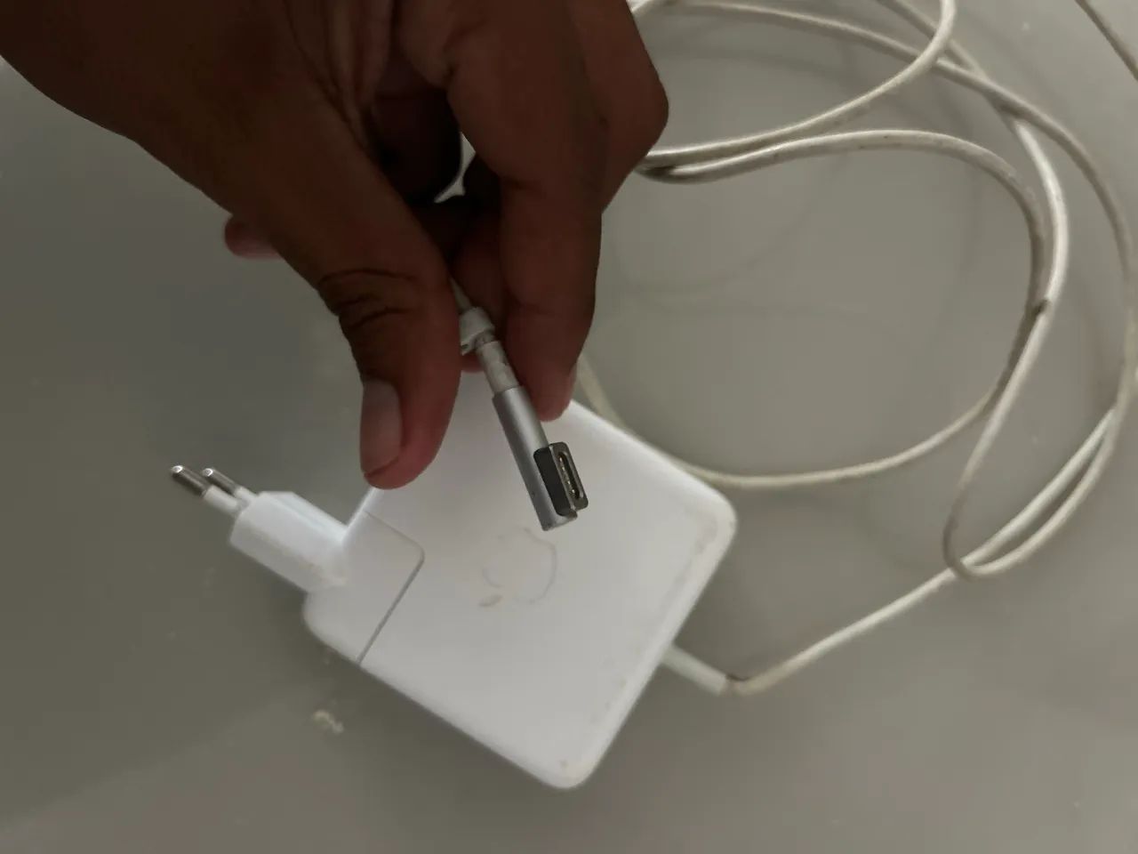 Carregador original do MacBook Pro indução 