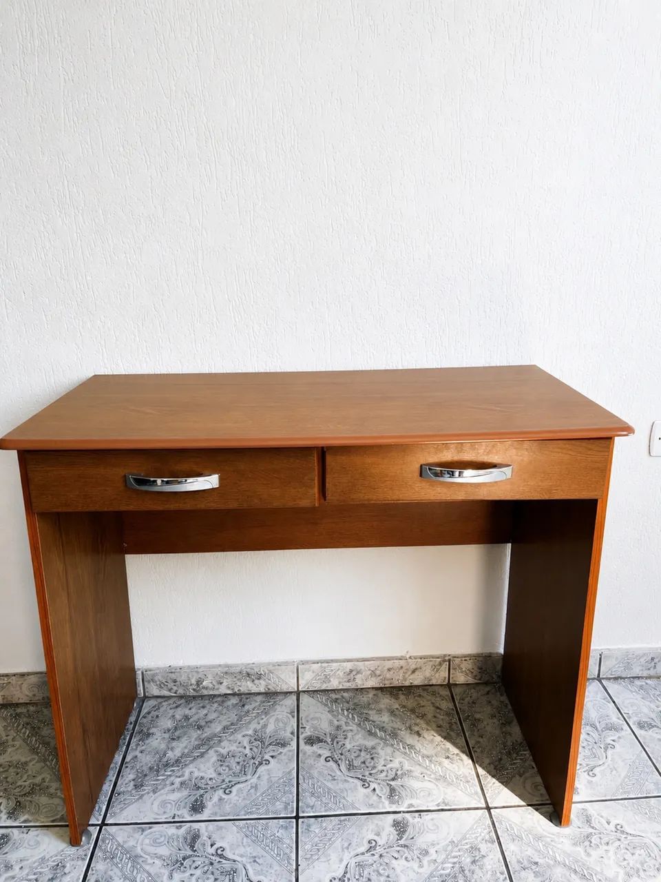 Escrivaninha de escritório 