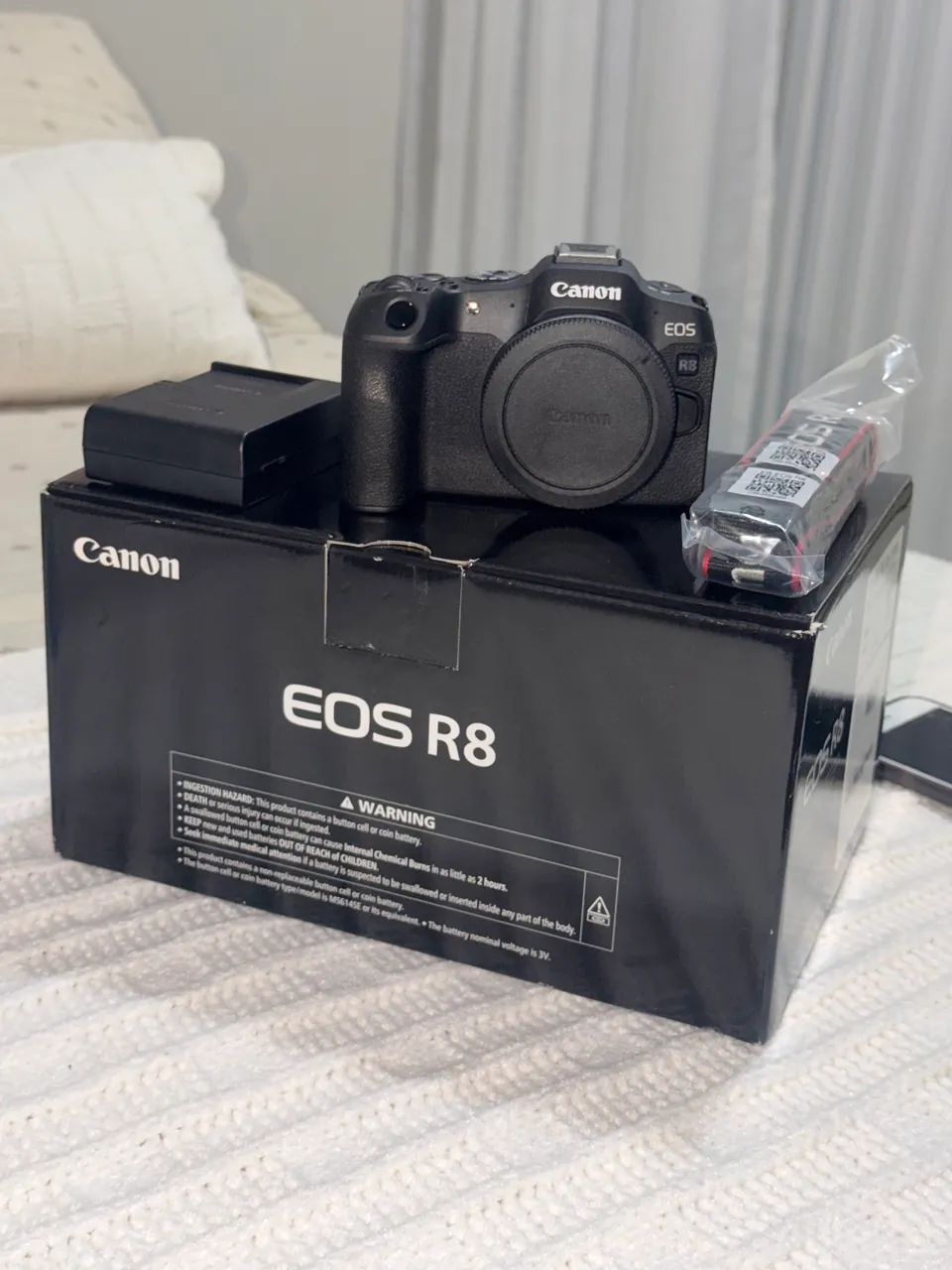 Câmera profissional: Canon EOS R8 - Foto 2