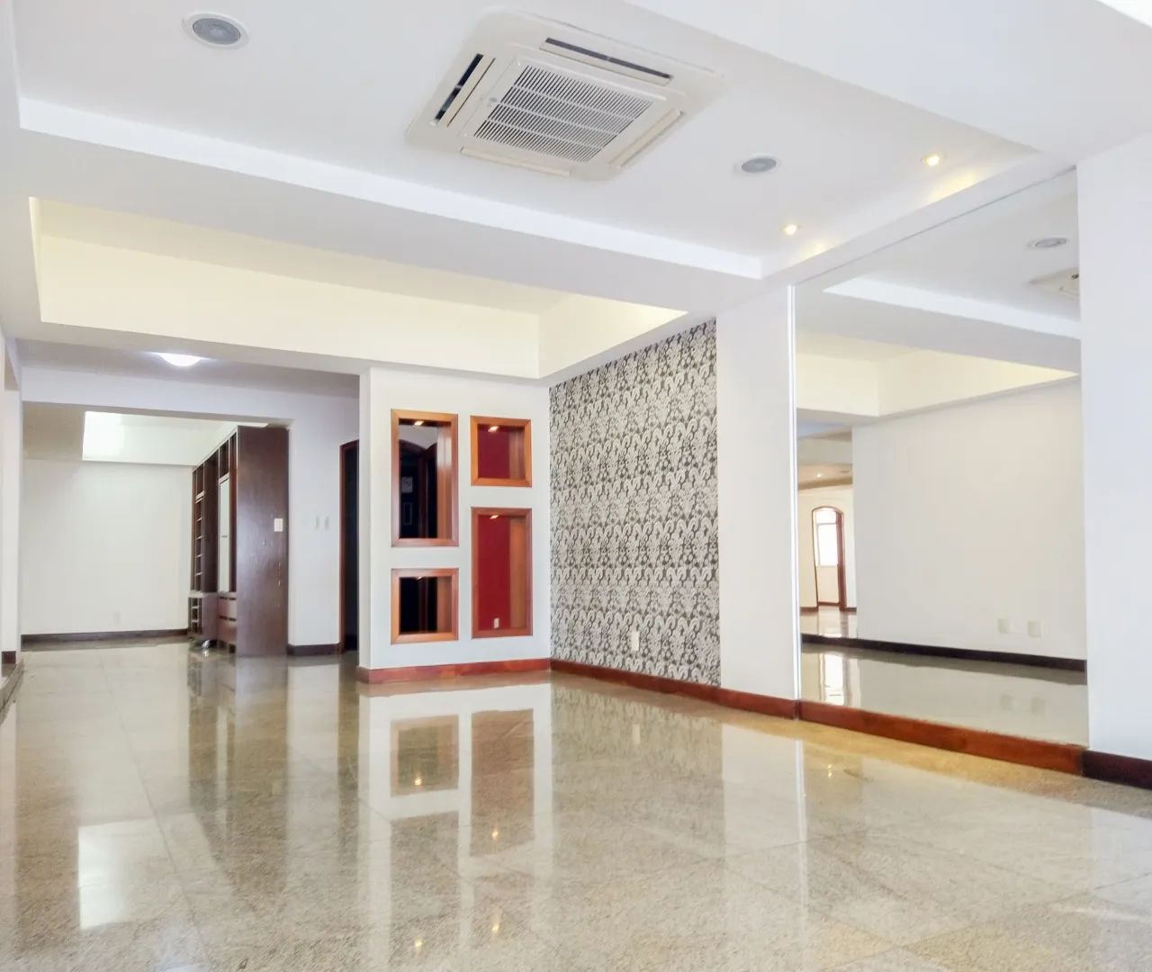 Ed. Cristo Rei - Apartamento à Venda| 4 Suítes | 2 Vagas de Garagem| med. 317,00m² | Crema - Foto 3