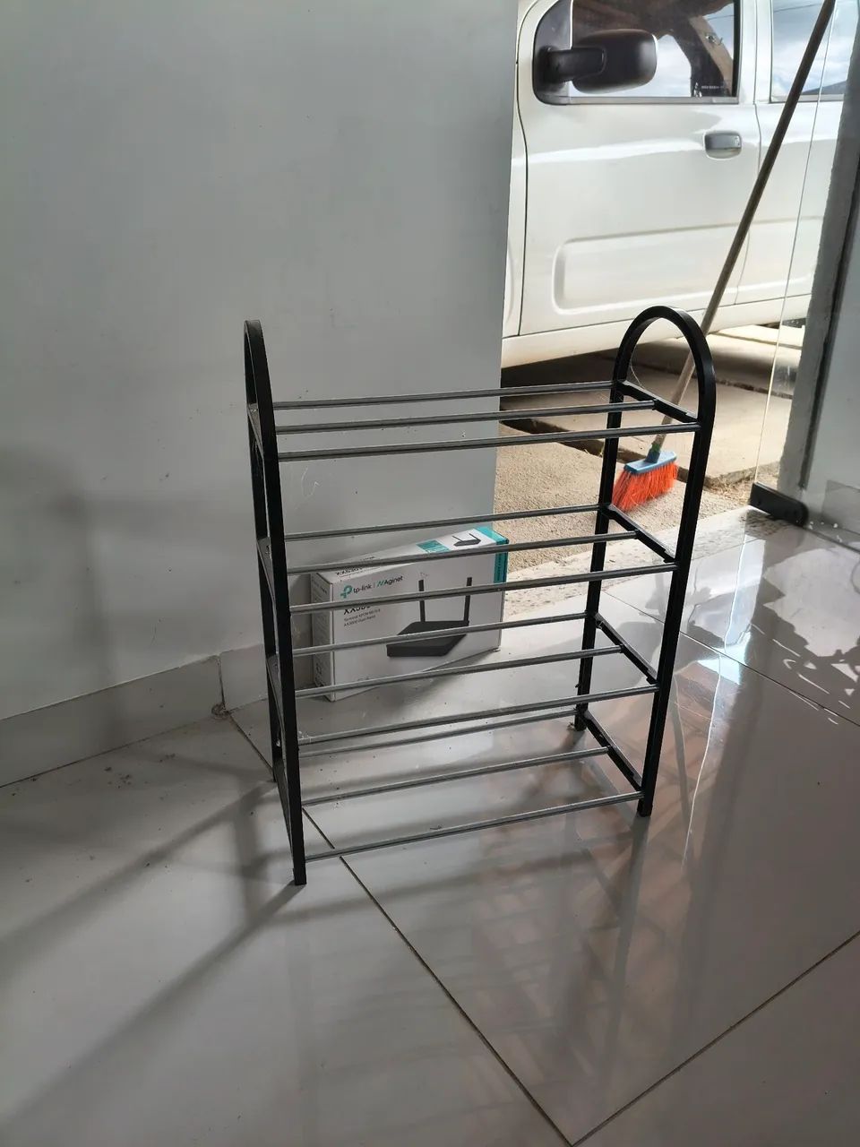 Sapateira de chão 