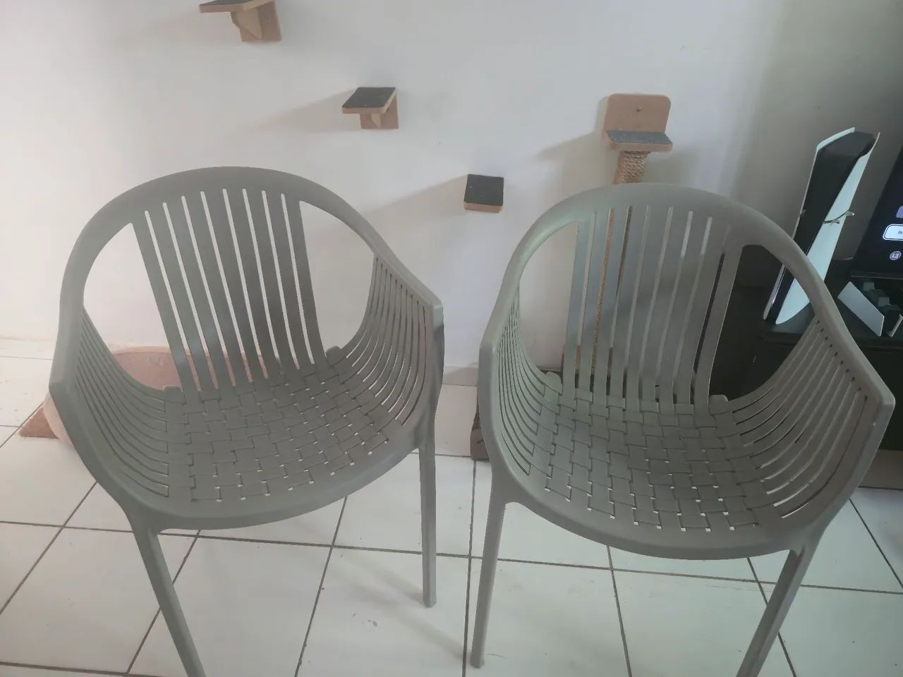 2 Poltronas Columba Plasútil