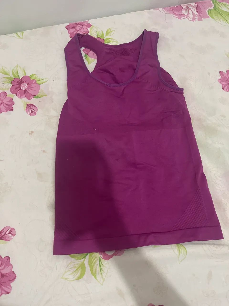 Roupa variadas por 6,00 reais cada 