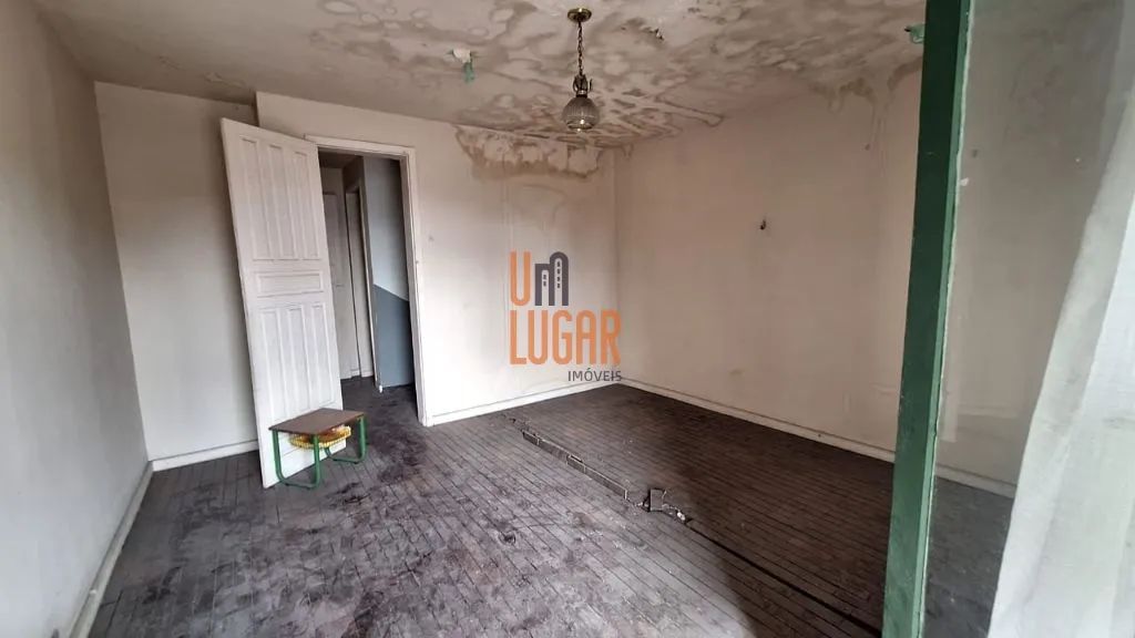 Um Lugar Imóveis Vende: Casa com ótimo espaço e boa localização na Alcindo Cacela entre Do - Foto 18