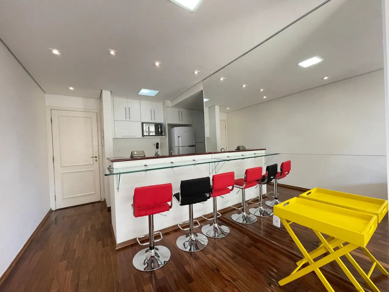 APARTAMENTO MOBILIADO DE 1 DORM PARA LOCAÇÃO NO CENTRO DE ALPHAVILLE - Foto 2