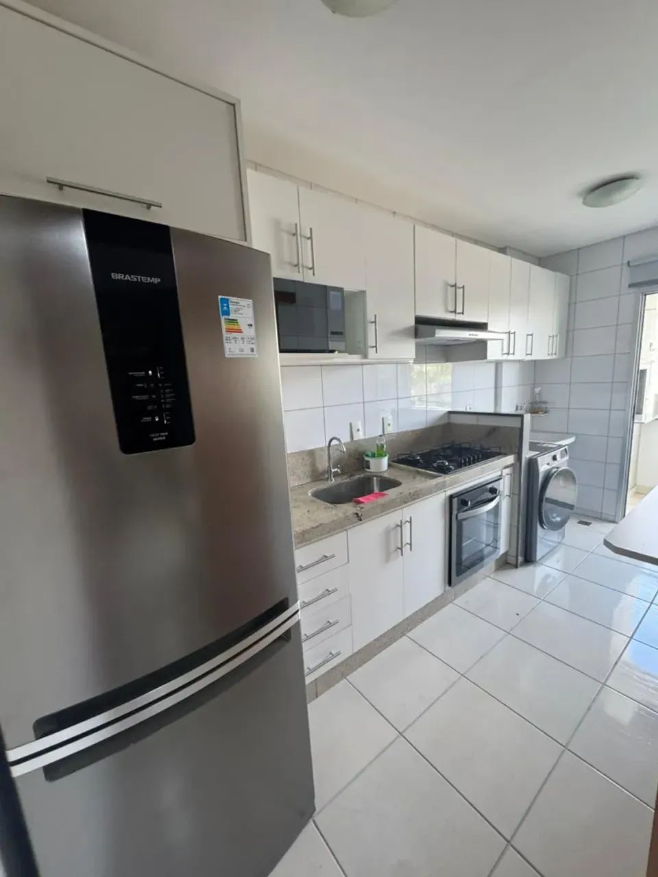 Apartamento mobiliado para locação no Edifício Via Ipiranga - Goiabeiras
