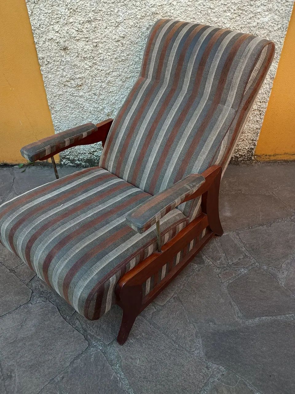 Poltrona Confortável, com entrega grátis no perímetro urbano! - Foto 2