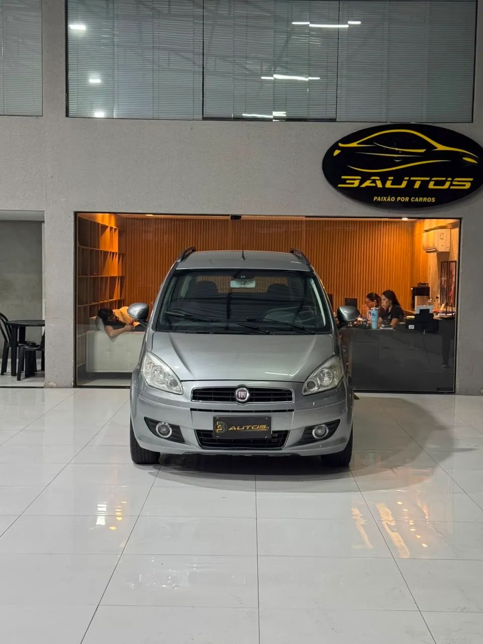 Fiat Idea Essence 1.6 Flex 16V 5P 2013 - Foto 2