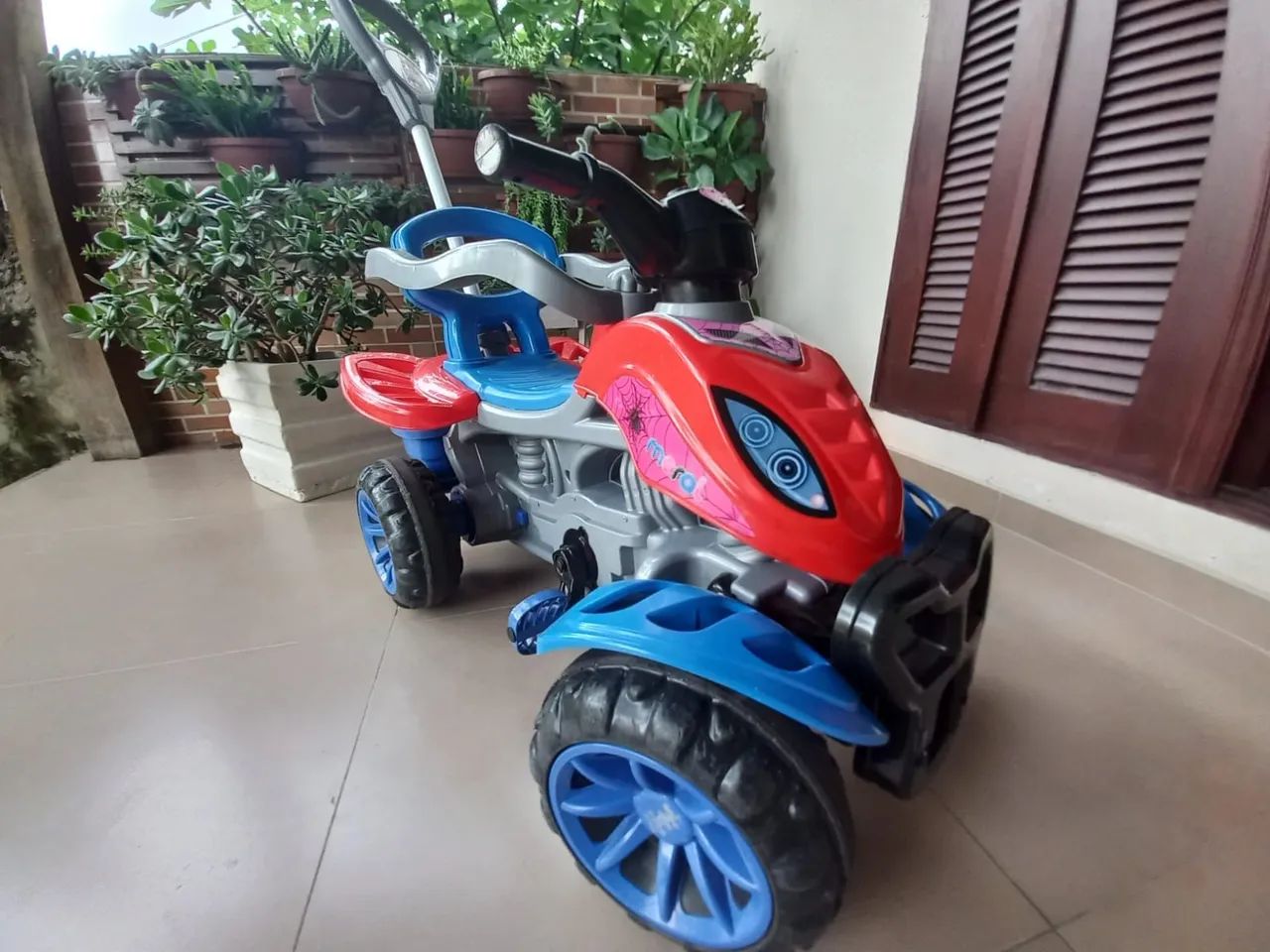 Vendo motoca infantil Maral