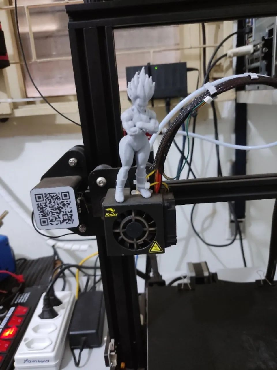 Impressora 3D Creality Ender 3 + Acessórios + Customizações - Foto 2