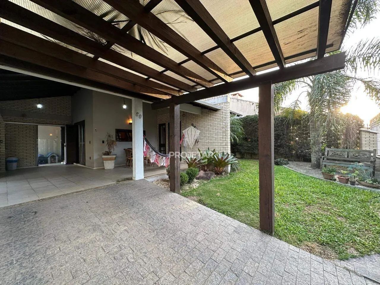 Casa à venda em Sombrio no bairro Centro - Foto 2