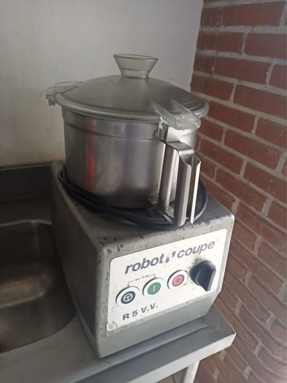Robot Coupe R5 - Processador de Alimentos 5,5L 220v - Foto 2