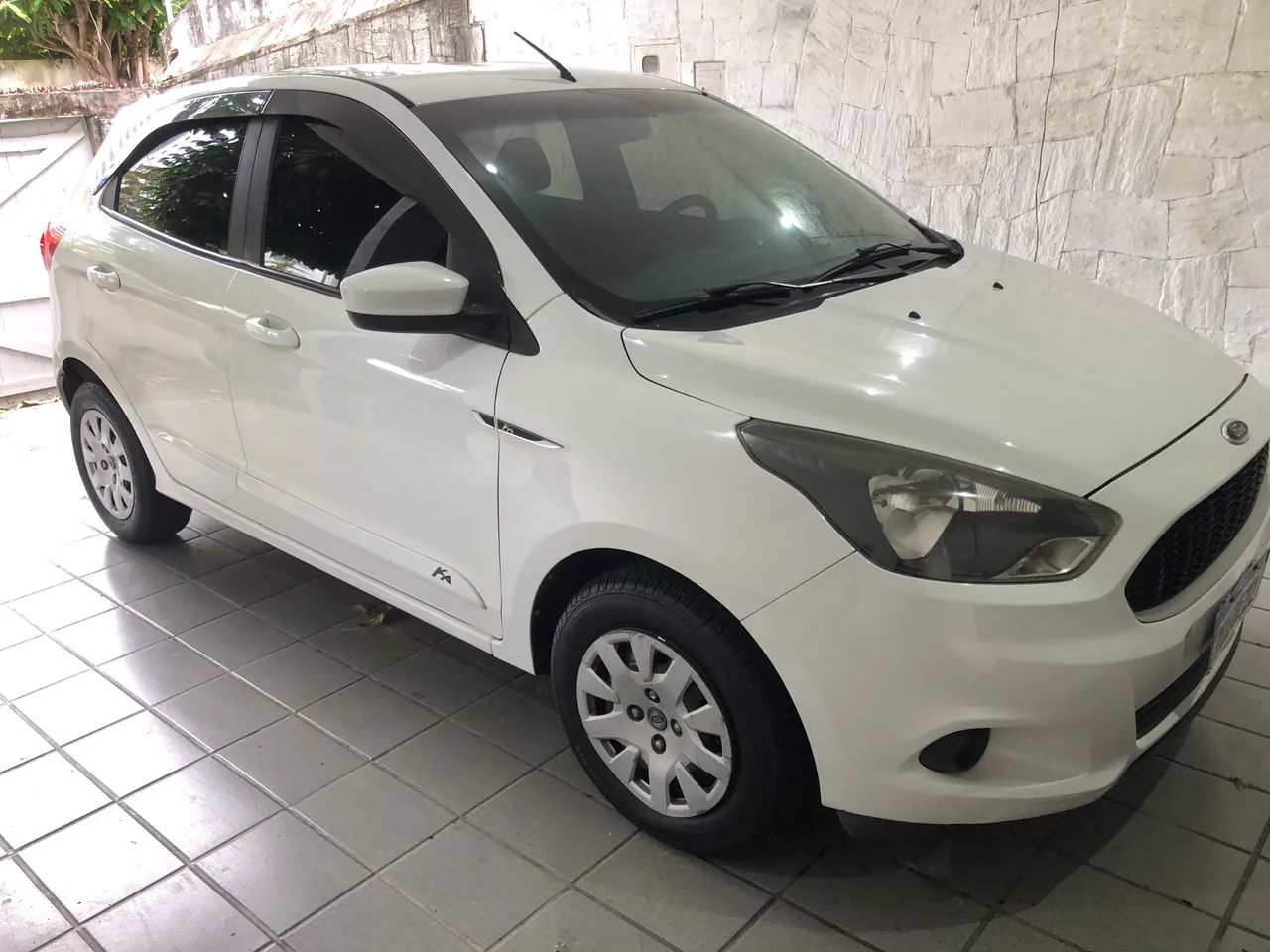 Ford Ka Ka 1.0 SE/SE Plus TiVCT Flex 5p 2015