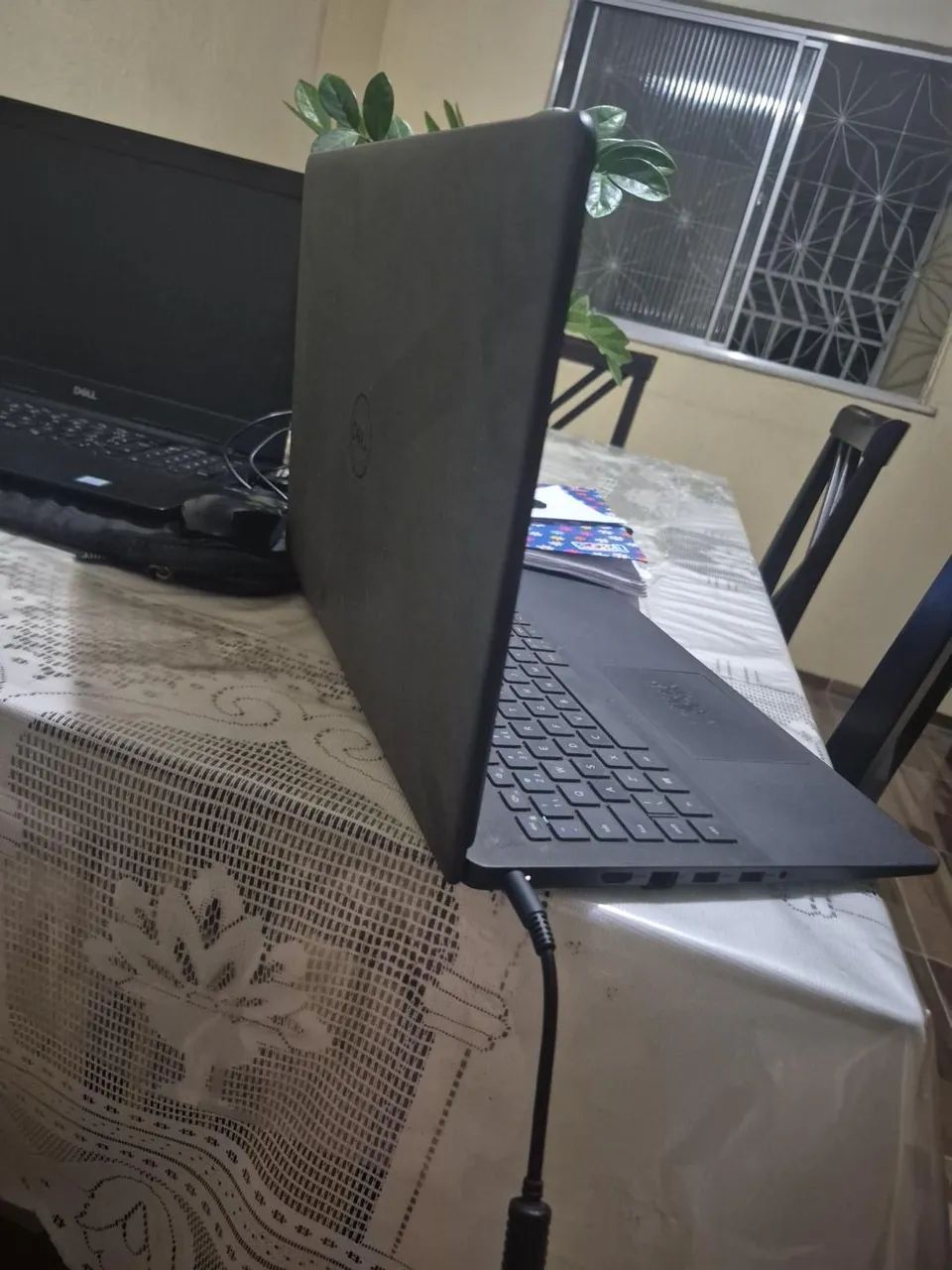 Notebook Dell 15,6? com SSD - Windows 11 - R$ 1.100 - Foto 3