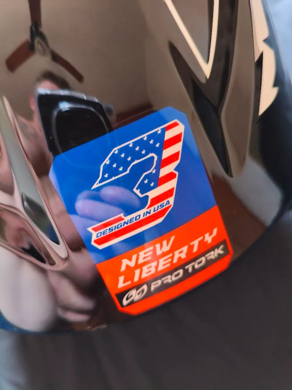 Jaqueta e capacete para motociclista  - Foto 4