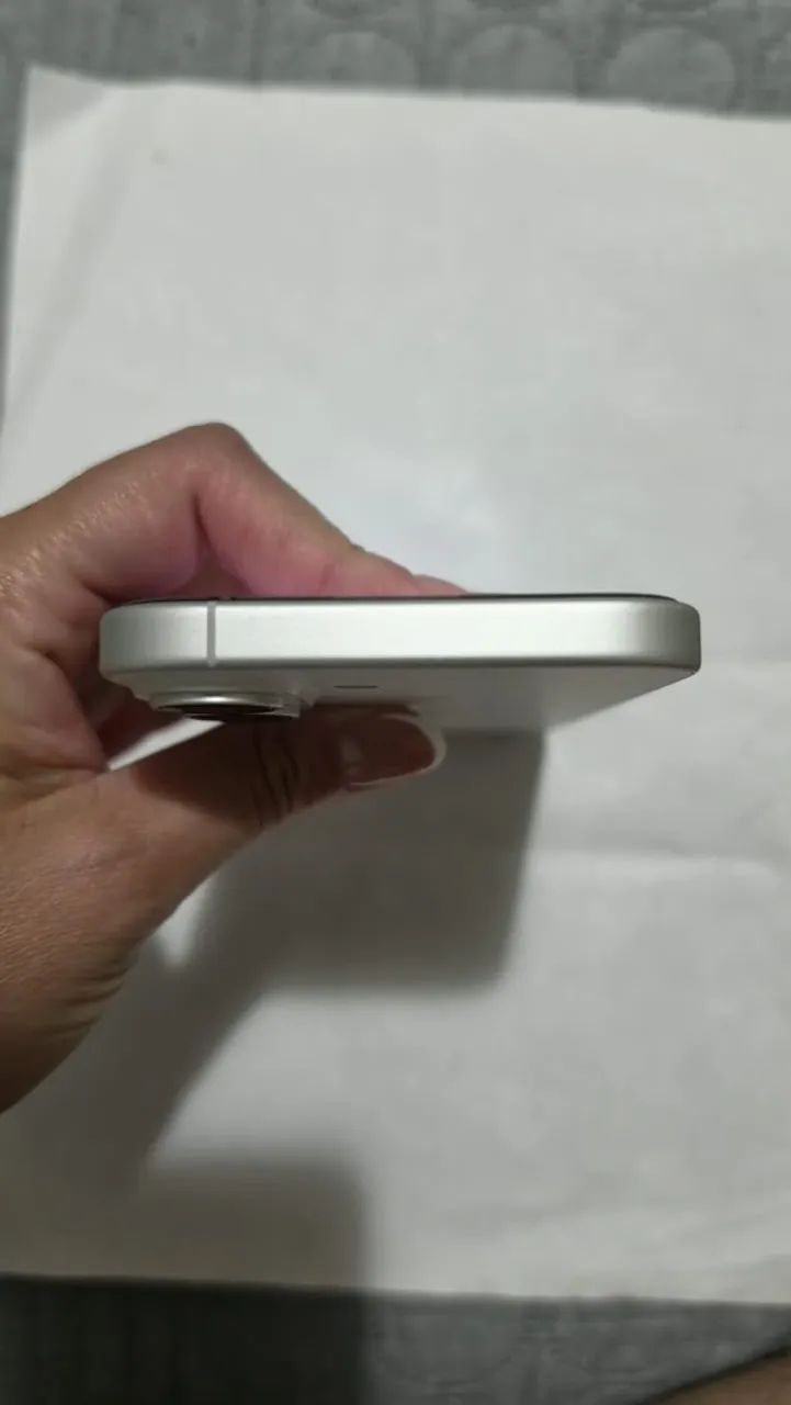IPHONE 16 - Foto 4
