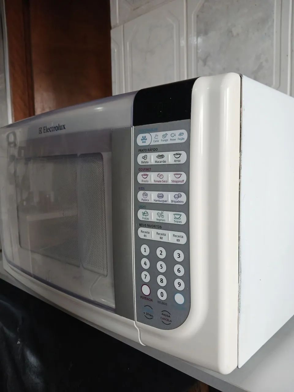 Microondas Electrolux MEF41 31L 127V FUNCIONANDO TUDO PERFEITAMENTE! - Foto 3