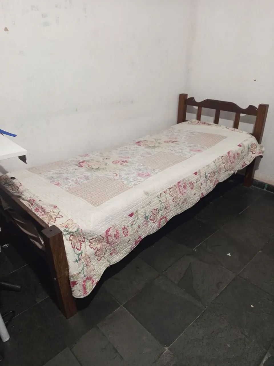 Cama de sucupira solteiro 