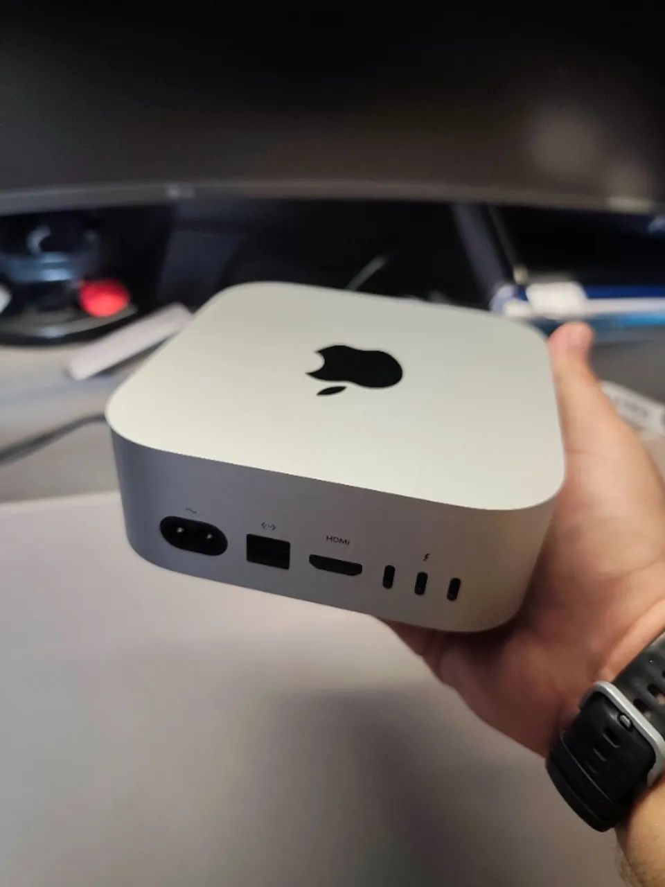 Mac mini M4 16GB/512GB Magic Mouse付属 Mac Mini M4 + Magic Mouse - Computadores e Desktops - Lagoa Nova