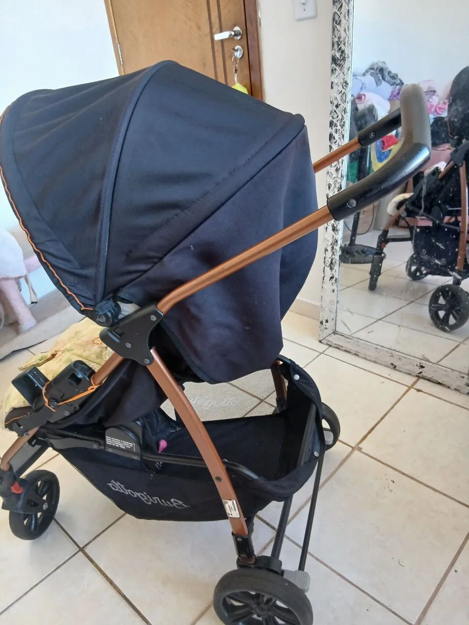 Vende-se carrinho de bebê Burigotto - Foto 2