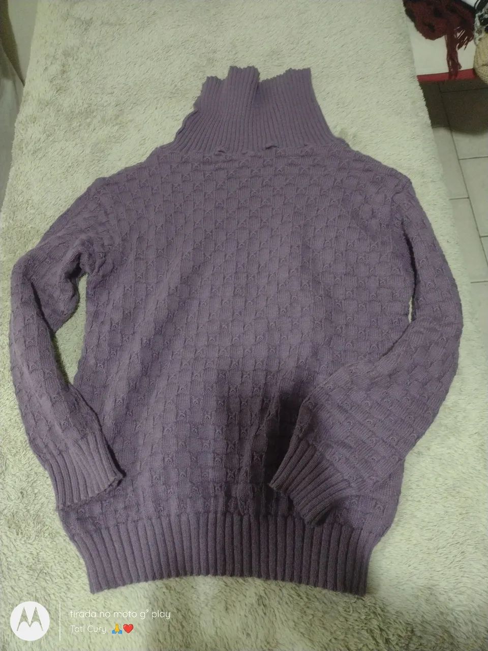 Vendo linda blusa de lã P/M lilas - Foto 2