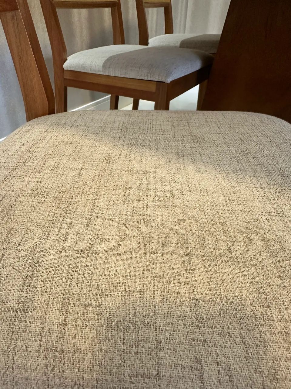 Mesa de Jantar com 6 Cadeiras - Como Nova! - Foto 2