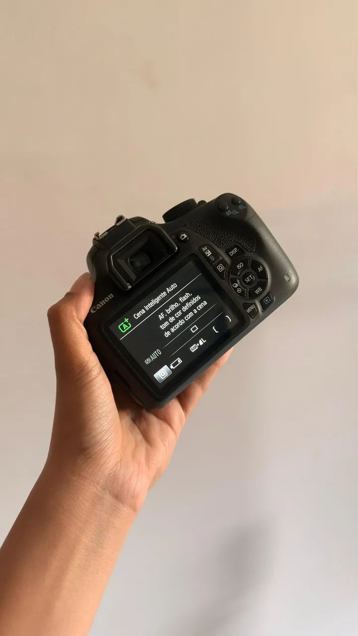 Câmera Cânon Rebel T5 + lente 18-55 + carregador - Foto 2