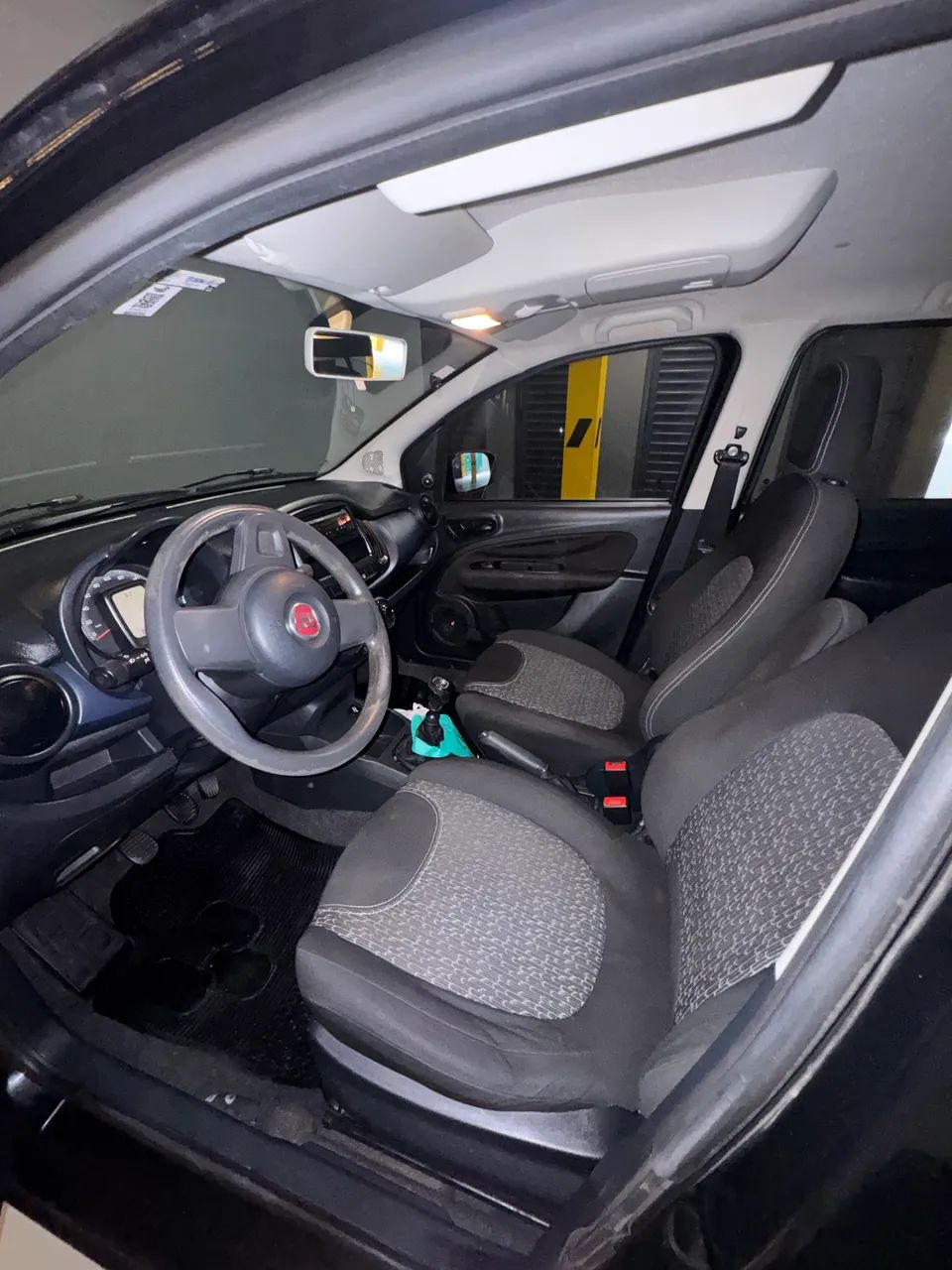 Fiat Uno Drive 1.0 Flex 6V 5P 2018 - Foto 4