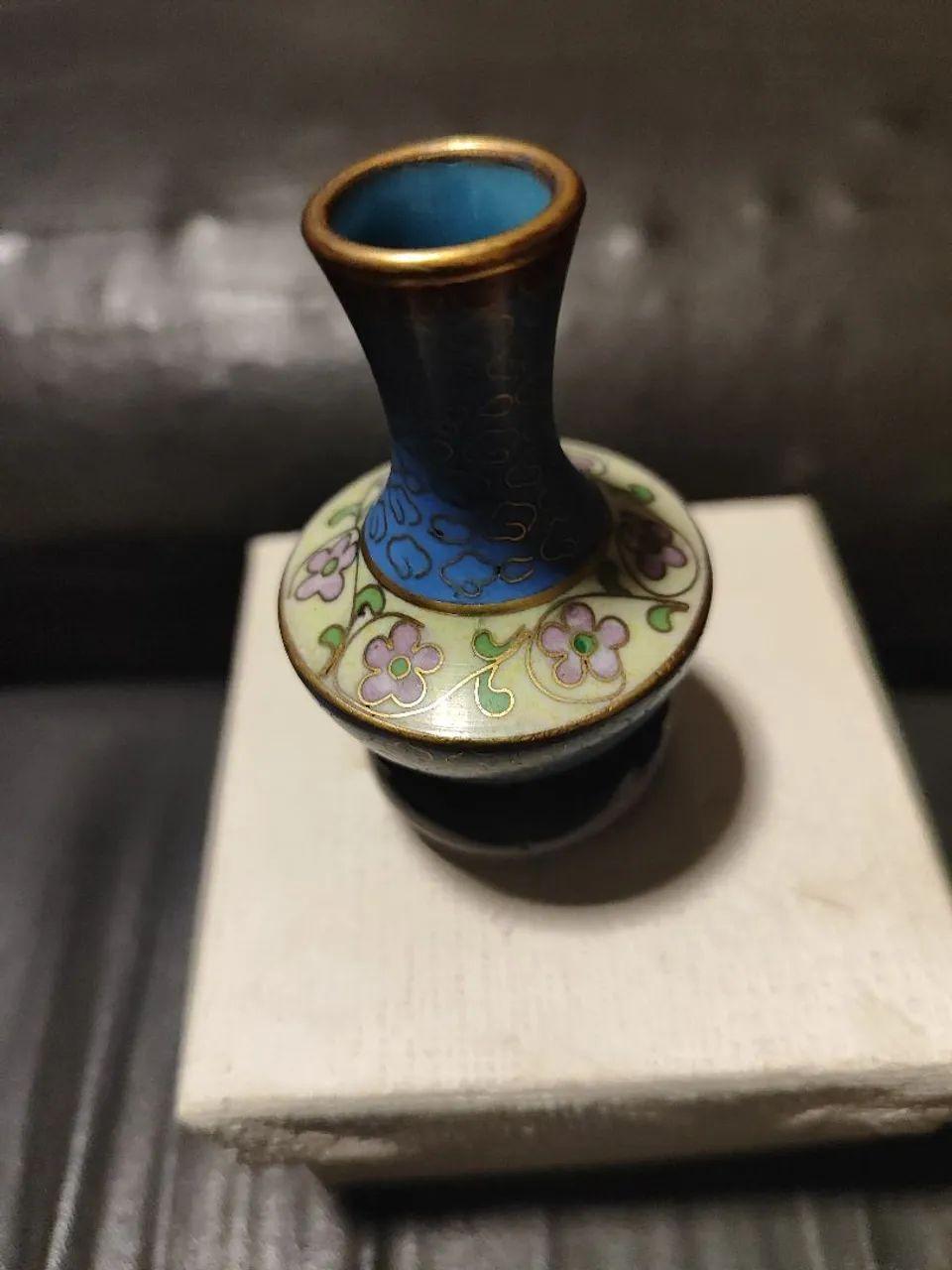 Mini vaso chinês cloissonné