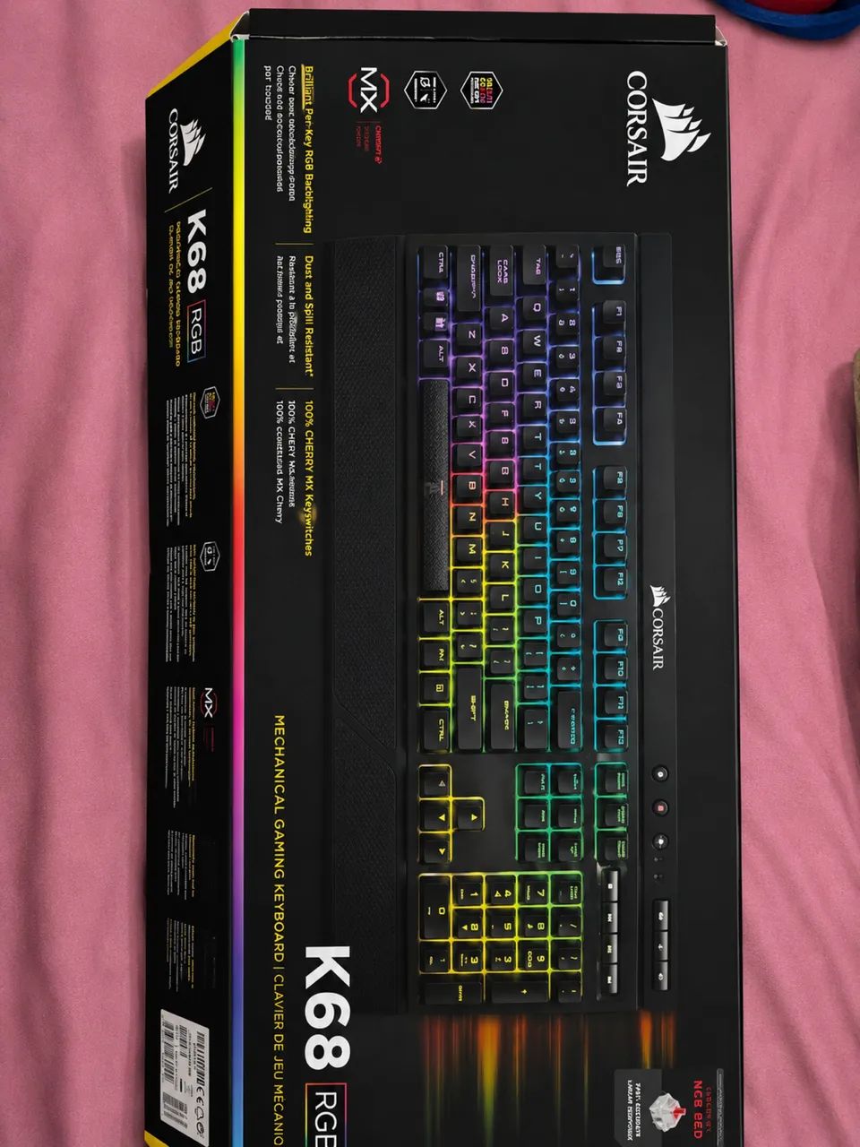Teclado Mecânico Corsair K68