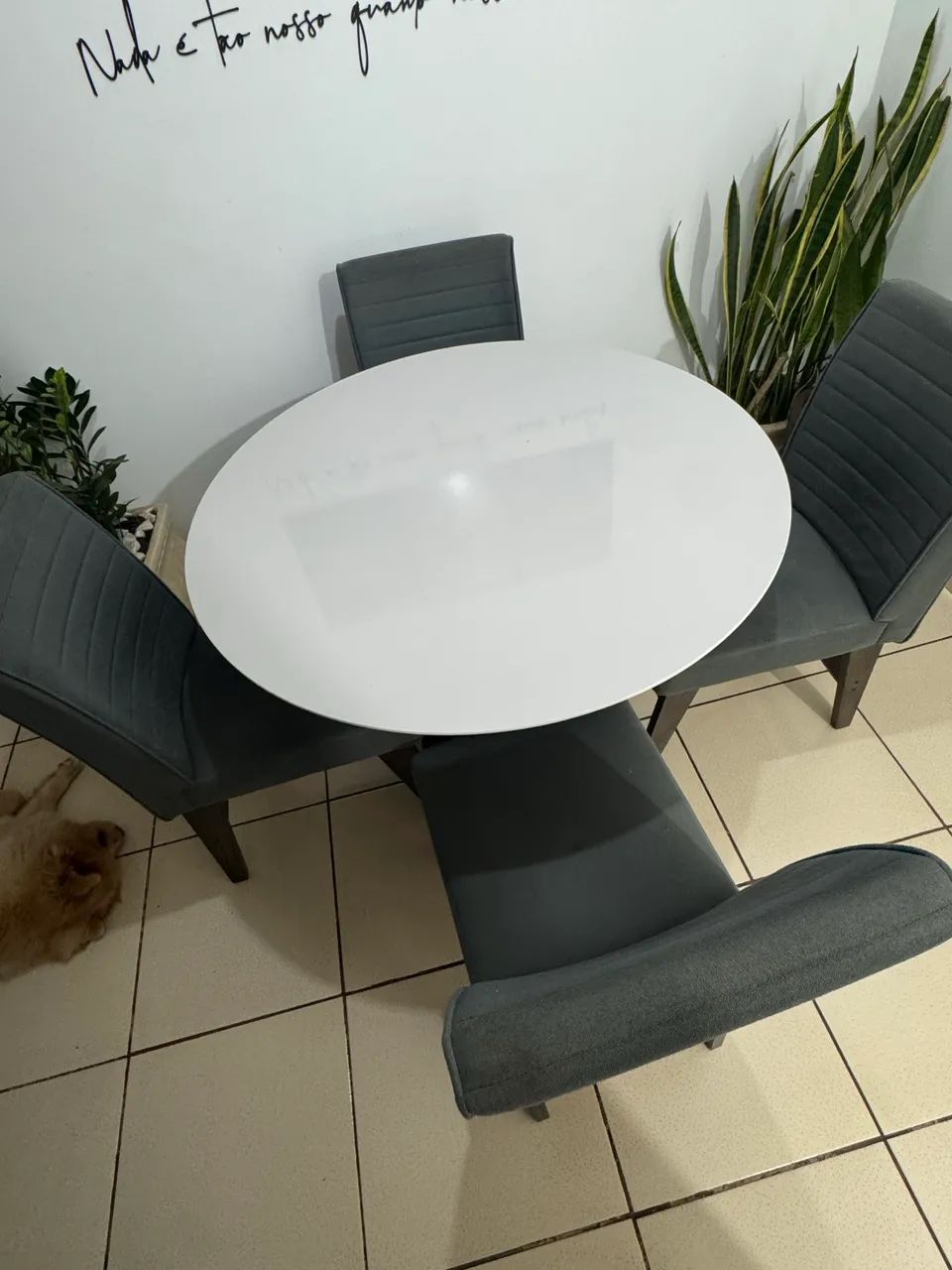 Mesa 4 lugares com 4 cadeiras - Foto 2