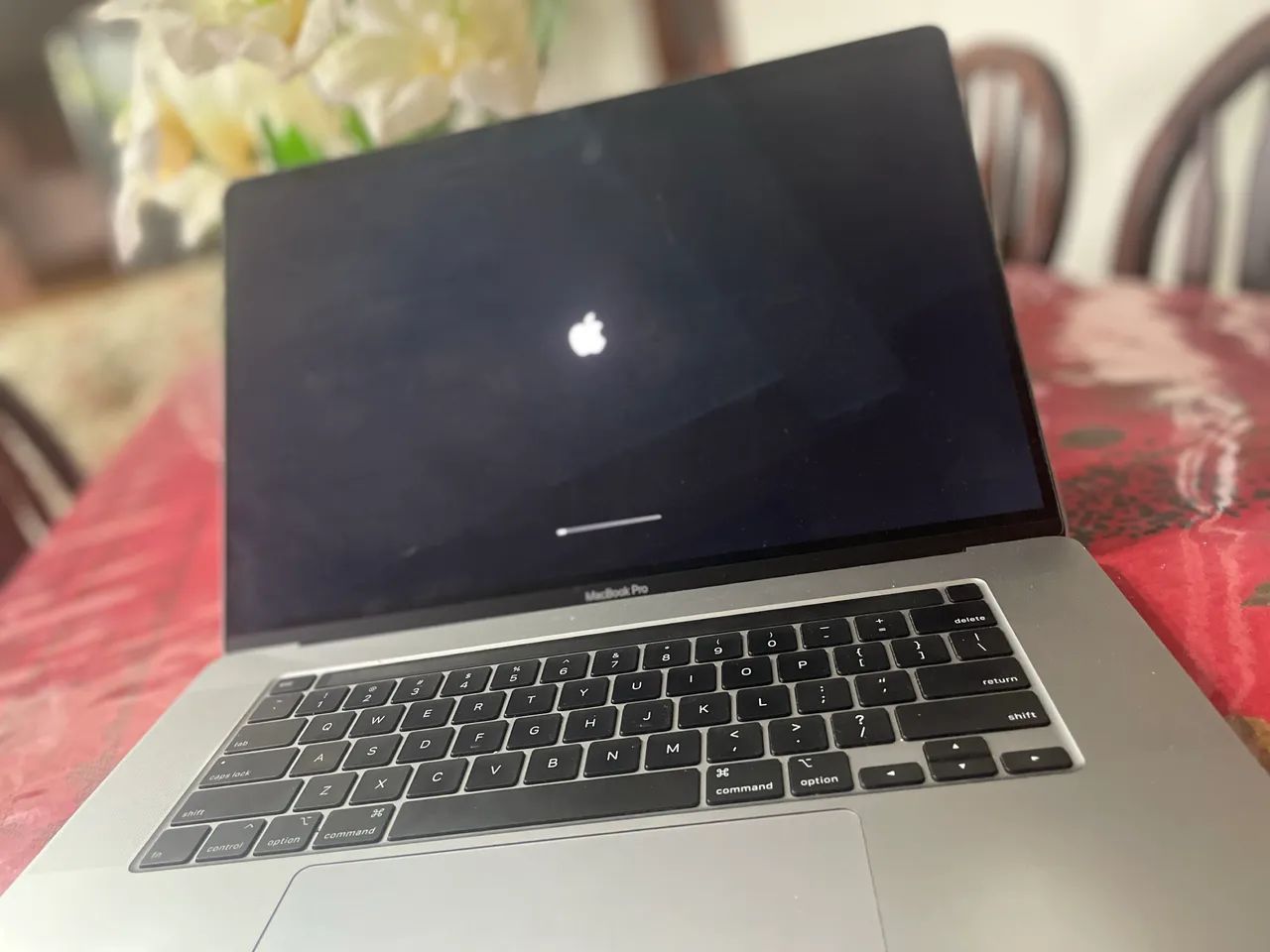 Macbook pro 17 2019 16gb ram - Foto 3