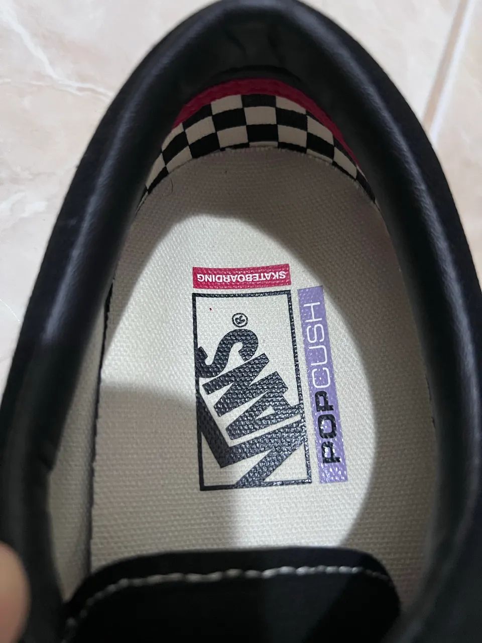 Vans Tênis Skate Authentic Black White - Foto 2