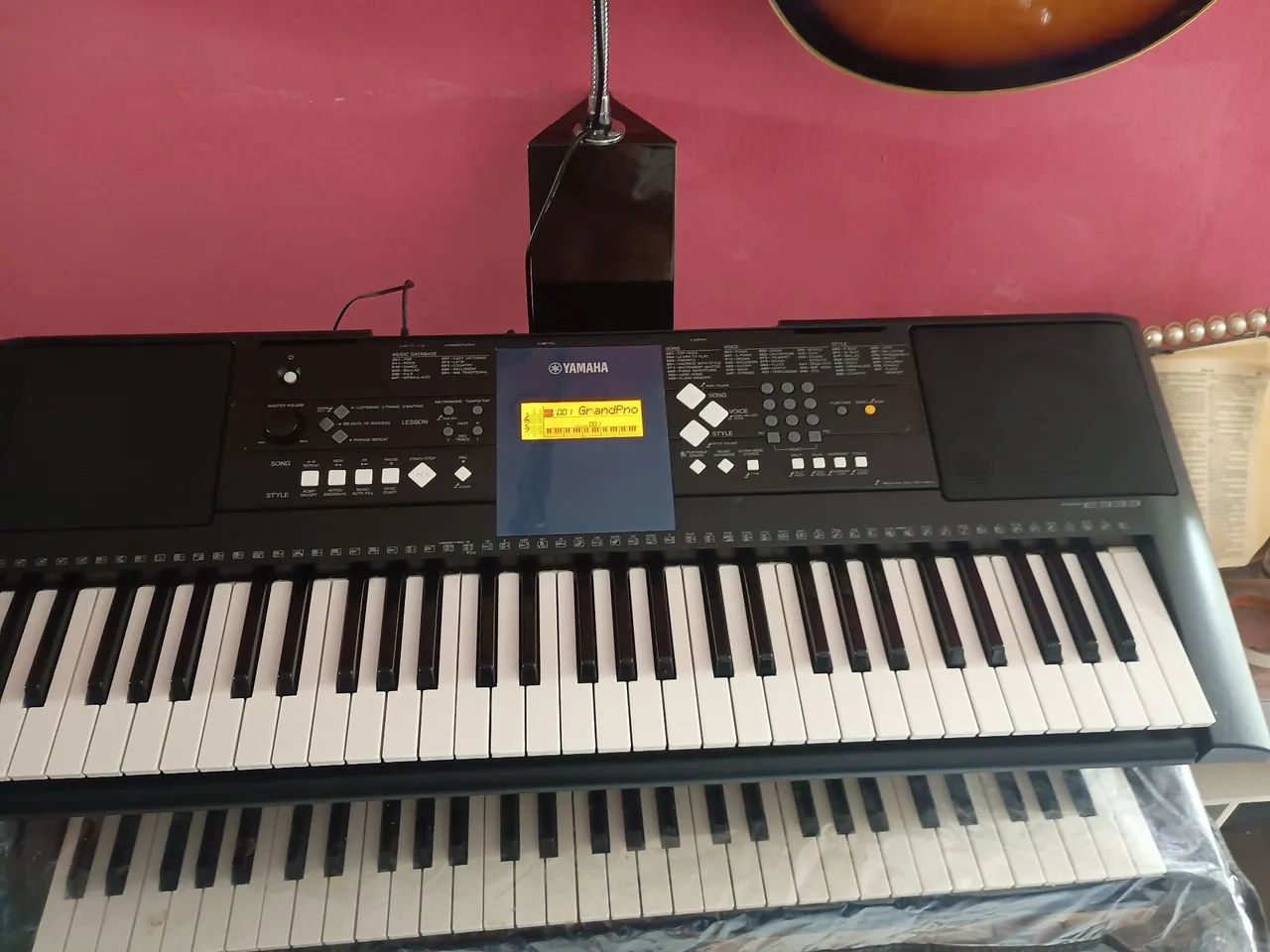 Teclado Yamaha E-333