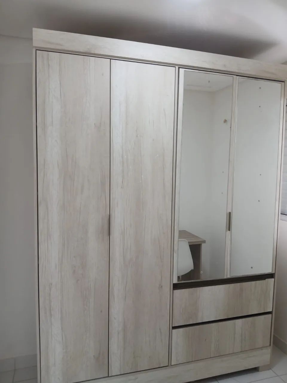 Guarda Roupa