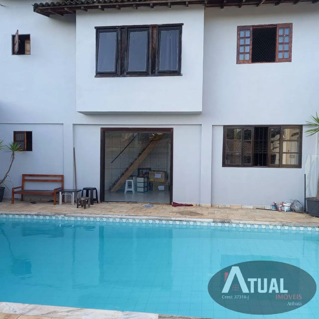 Casa com Piscina no Jd. Imperial - Atibaia