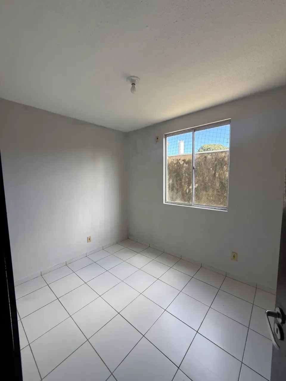 Ideal samambaia térreo bloco 11 peço caução - Foto 4