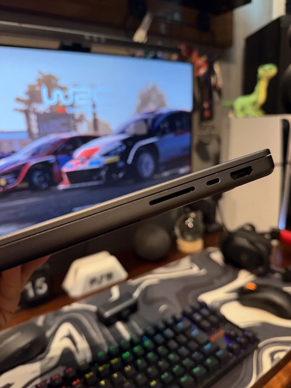 MacBook Pro M3 Pro  512  18GB - Foto 2