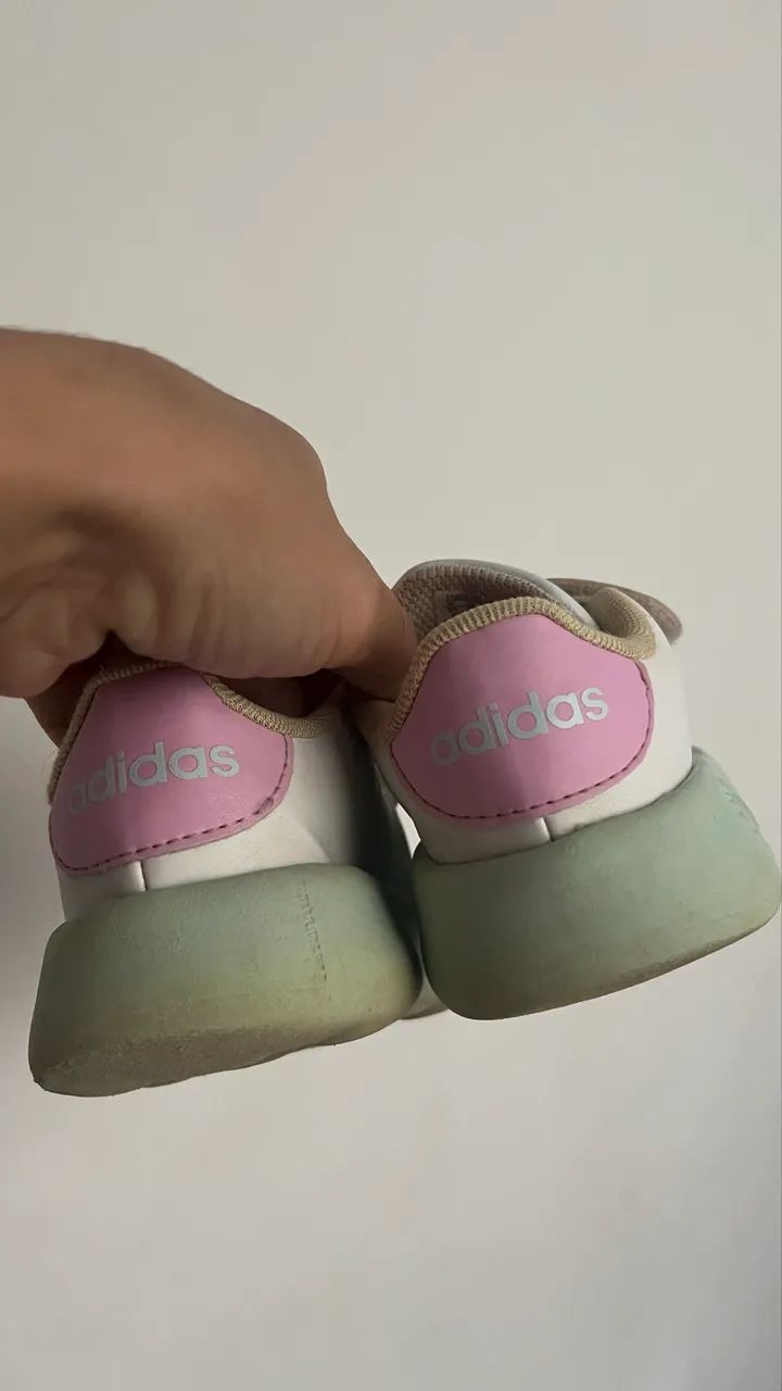 Tênis infantil Adidas 