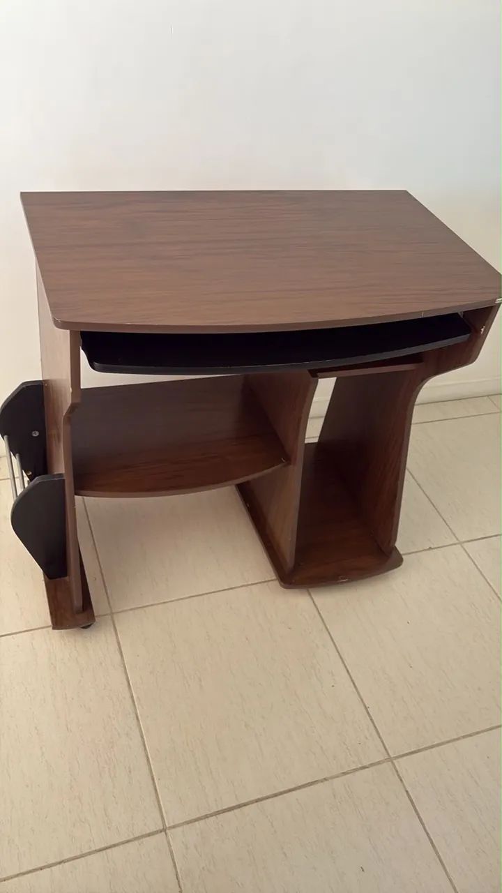 Estante para computador 